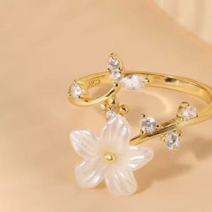 bague fleur blanche